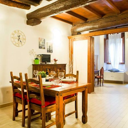 Art Apartment Vicolo Del Panico Florence Exterior photo