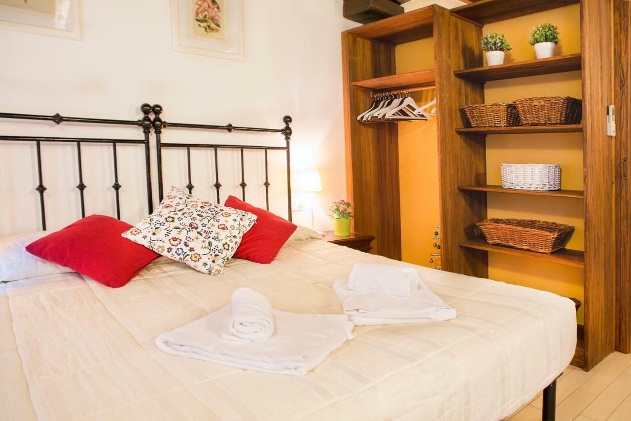 Art Apartment Vicolo Del Panico Florence Exterior photo