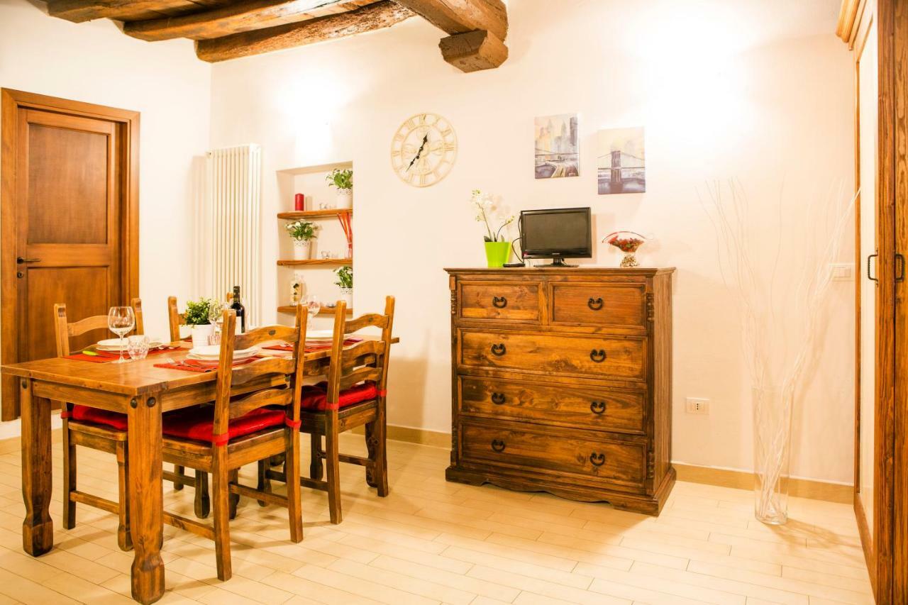 Art Apartment Vicolo Del Panico Florence Exterior photo